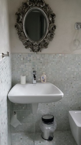 Și oglinda din baie aduce așa....a Giulietta! :)
